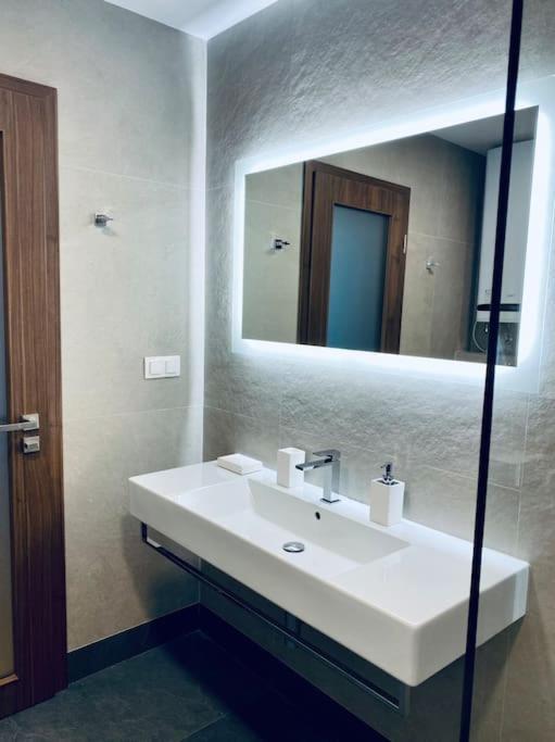 Gallery Vitosha Apartment With Underground Parking Sofia Buitenkant foto